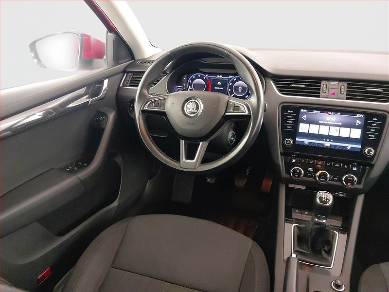 Škoda Octavia (2018) Style 2.0 TDI, Navi, Tempomat - fotka 7 z 20