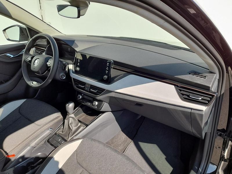 Škoda Scala Top Selection 1.0 TSI 85kW 6MP - fotka 17 z 20