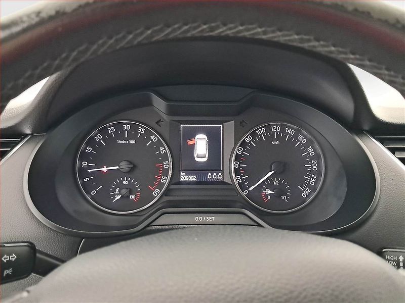 Škoda Octavia (2015) Style 1.6 TDI, Serv.kniha - fotka 11 z 18