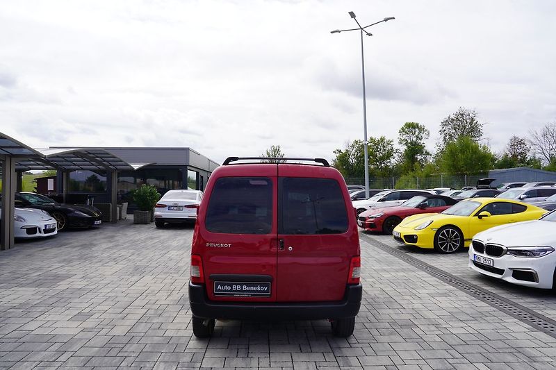 Peugeot Partner 1.4i, ČR, 5 míst - fotka 5 z 26