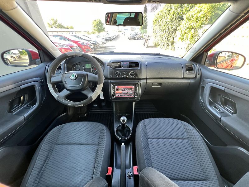 Škoda Fabia 1.2i 44kw KLIMA NAVI PŮVOD ČR - fotka 14 z 34