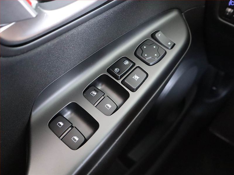 Hyundai Kona (2021) 1.0 T-GDI, Serv.kniha - fotka 15 z 21