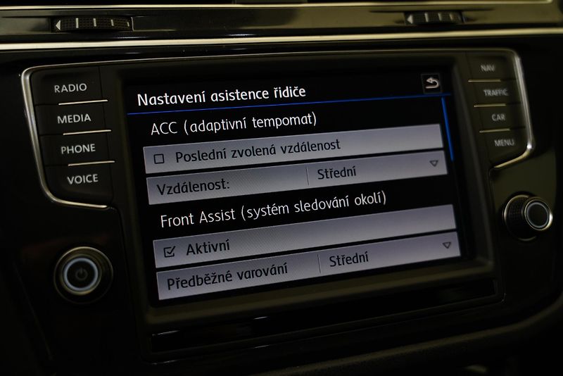 Volkswagen Tiguan - fotka 20 z 26