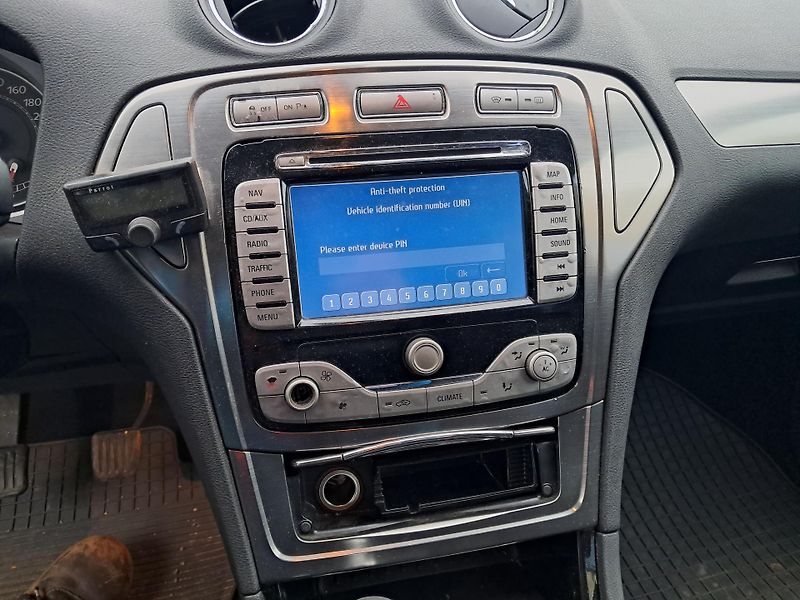 Ford Mondeo (2007) MK4 1.8TDCI 92Kw DÍLY - fotka 13 z 13