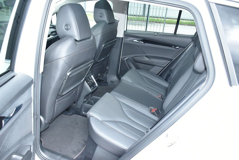 Škoda Enyaq (2022) 80 150Kw Desing paket Suite - fotka 23 z 34