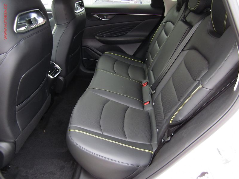 BAIC X55 (2025) 1.5T, ČR, AT, LED, kamera - fotka 10 z 23