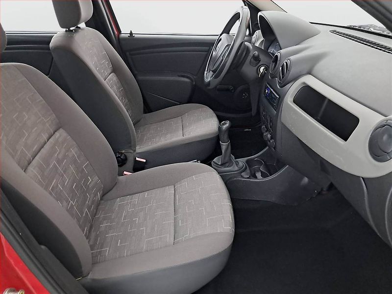 Dacia Logan (2010) 1.4, Tažné, jezdí výborně - fotka 9 z 13