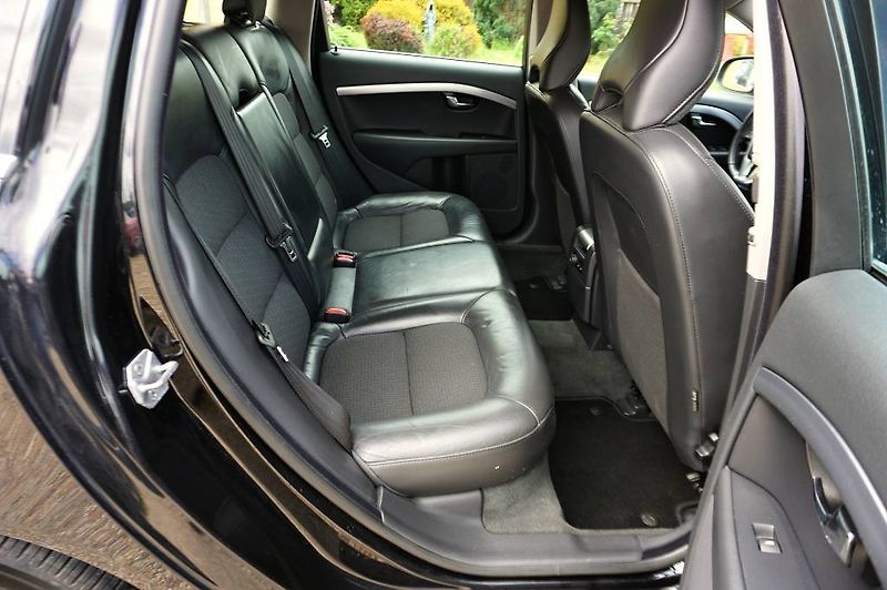 Volvo V70 (2016) MOMENTUM 2,0 D4 133 kW - fotka 20 z 64
