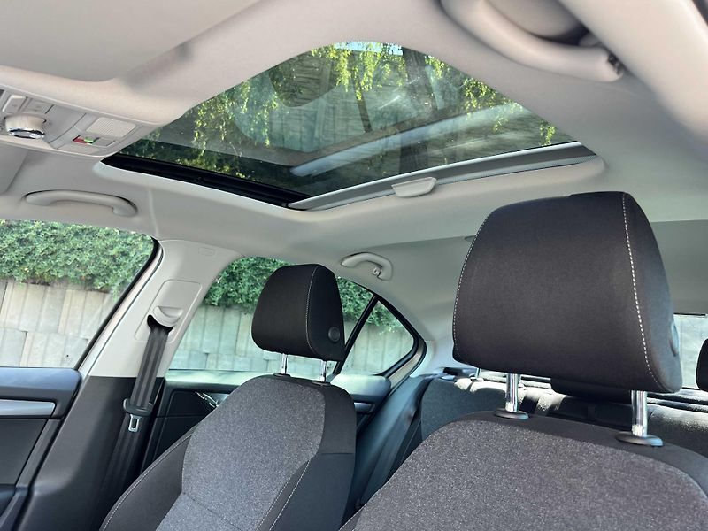 Škoda Octavia FL 1.6 TDi 85 kW TOP STAV - fotka 17 z 20