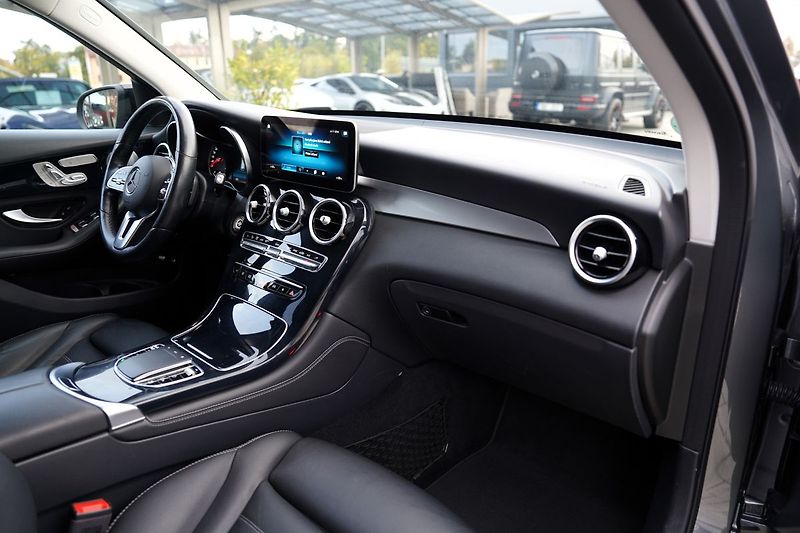 Mercedes-Benz GLC 220d 4Matic/facelift - fotka 27 z 42