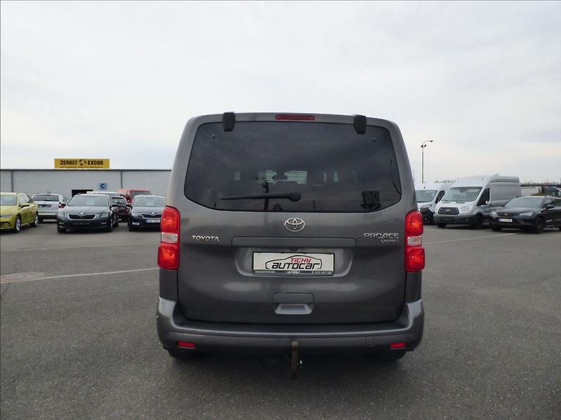 Toyota ProAce 2,0 130kw,automat  Family Comf - fotka 6 z 54
