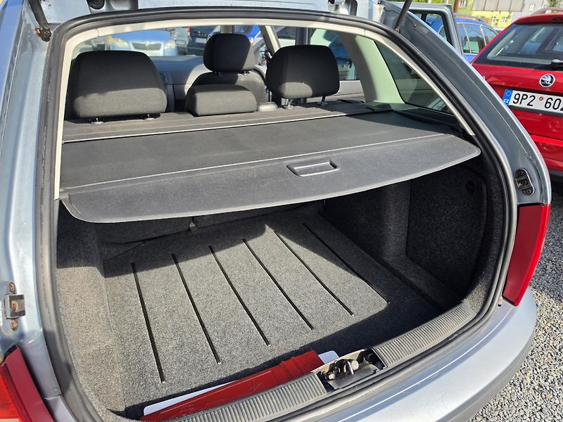 Škoda Fabia 1.2 12V HTP 47kw TZ - fotka 16 z 37