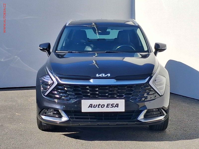 Kia Sportage (2022) 1.6T-GDi, 2.maj,ČR, LED - fotka 2 z 22