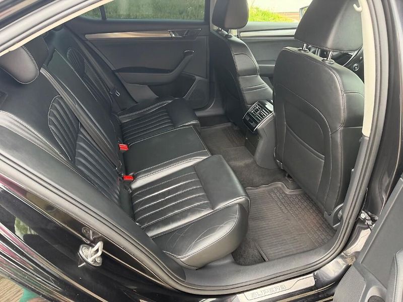 Škoda Superb (2020) 2.0 /110kW - fotka 16 z 19