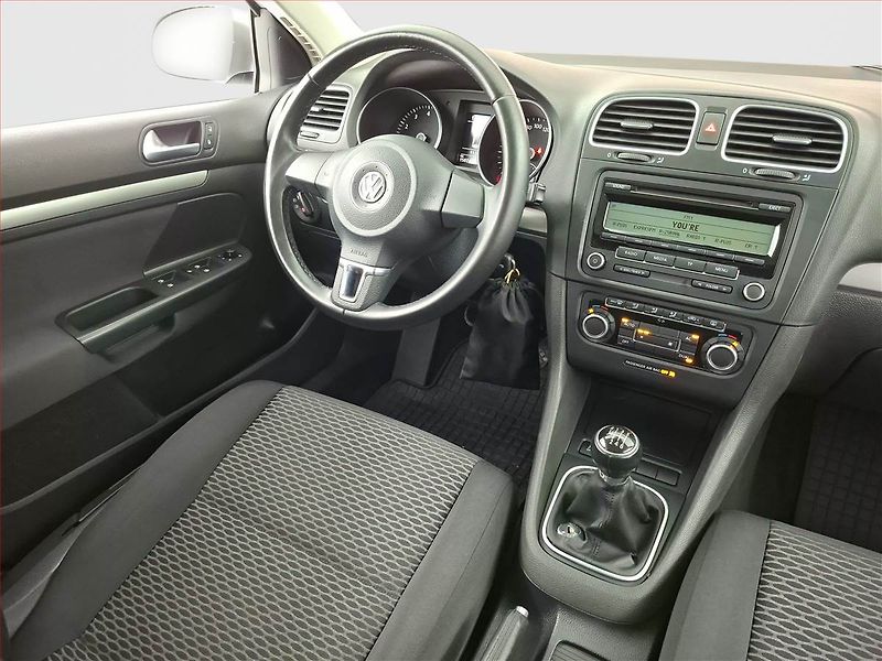 Volkswagen Golf (2010) 1.2 TSI, Tempomat - fotka 7 z 17