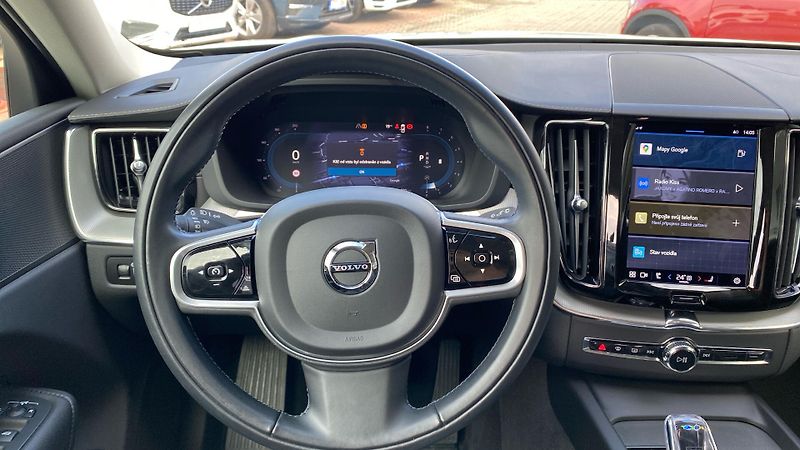 Volvo XC60 INSCRIPTION, B5 FWD, 184+10 kW - fotka 13 z 24
