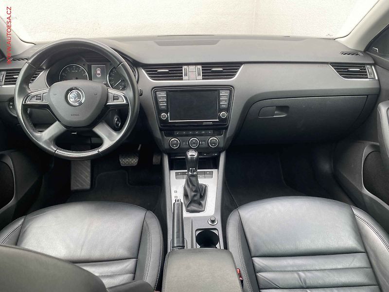Škoda Octavia (2015) 1.8 TSi 4x4, Elegance, DSG - fotka 8 z 18