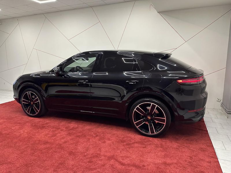 Porsche Cayenne (2023) E-Hybrid Coupe*PANO*CZ*DPH*1.M - fotka 3 z 21