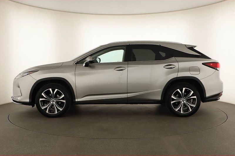 Lexus RX 400h (2023) 300 AWD - fotka 3 z 20