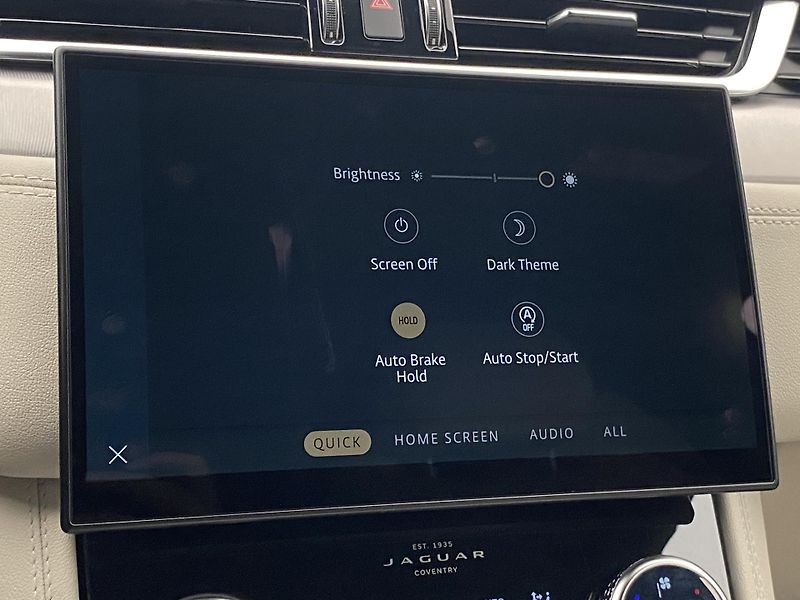 Jaguar F-Pace D165 S AWD AUT CZ - fotka 38 z 44