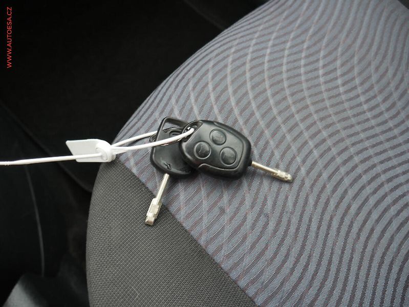 Ford Fusion (2010) 1.6i, ČR, AC, STK2/28 - fotka 16 z 16