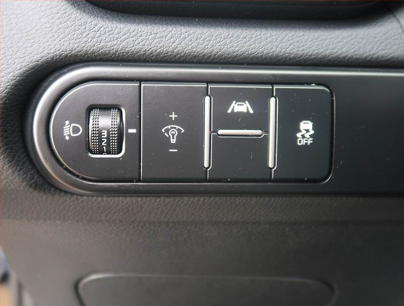 Kia XCeed (2026) 1.6 T-GDI, Ad. tempomat - fotka 22 z 24