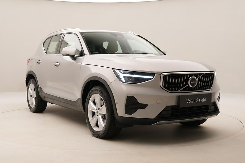 Volvo XC40 B4 AWD BRIGHT PLUS 1.MAJ,CZ - fotka 15 z 48