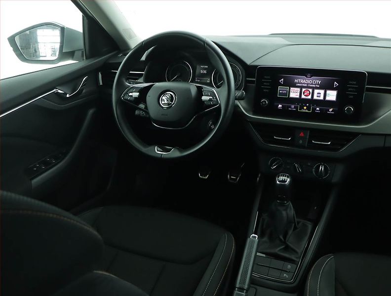 Škoda Kamiq (2023) Scoutline 1.0 TSI - fotka 7 z 15