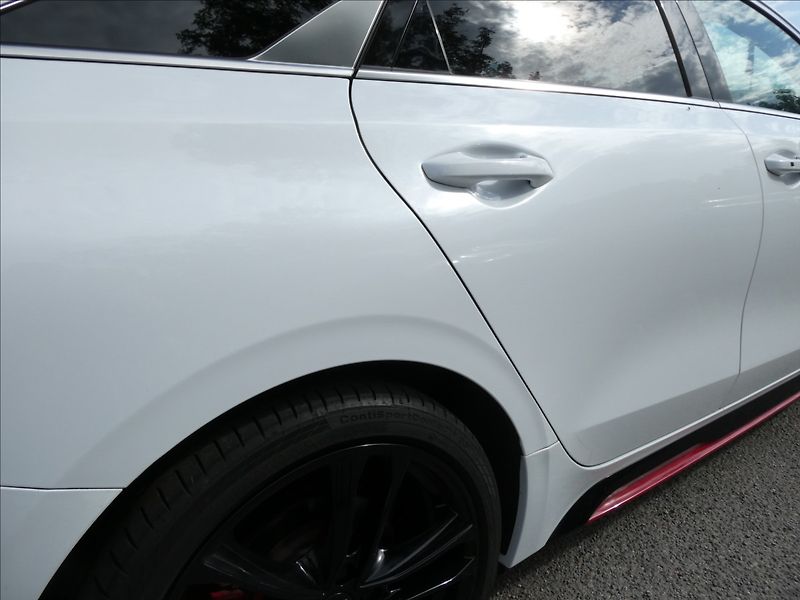 Kia ProCeed 1,6 T-GDI 150kW GT ZÁRUKA - fotka 13 z 50