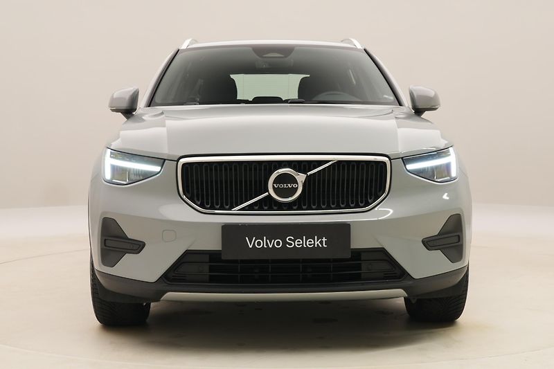 Volvo XC40 B3 CORE AUT CZ - fotka 15 z 49