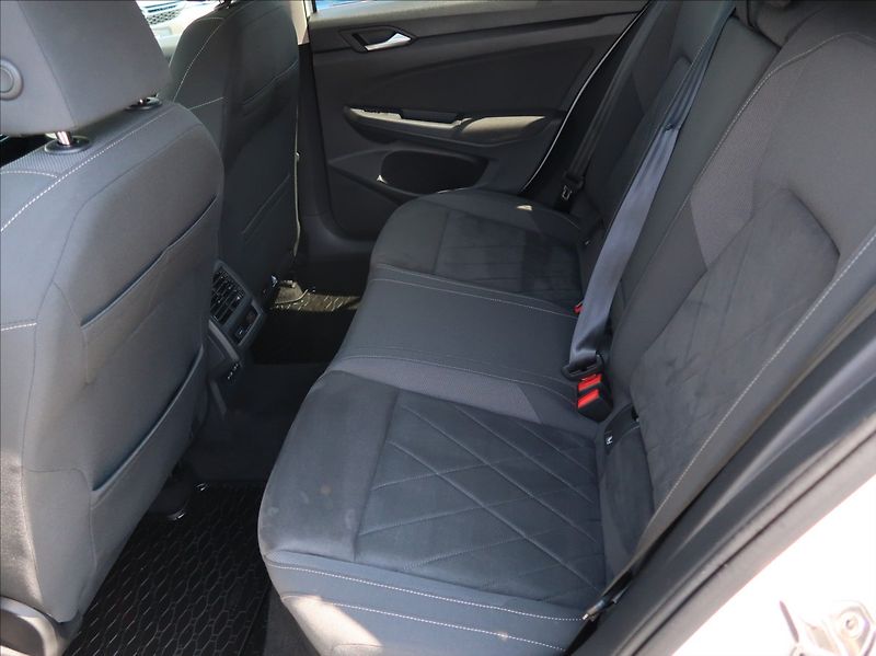 Volkswagen Golf 1,5 TSi,110kW,1majČR,Style,DPH - fotka 18 z 24