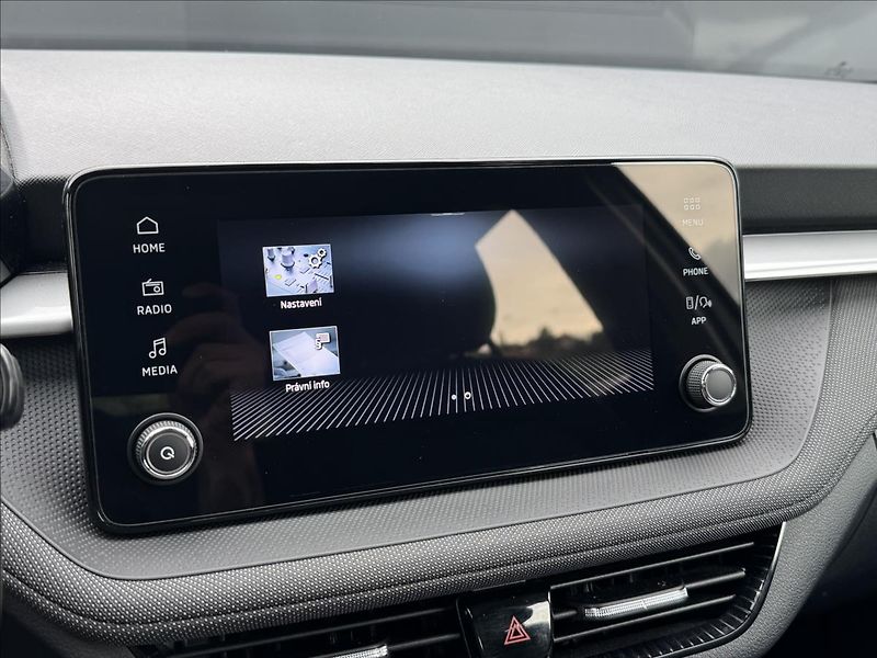 Škoda Fabia 1,0 MPI 130LET ZÁRUKA ČR DPH - fotka 21 z 29