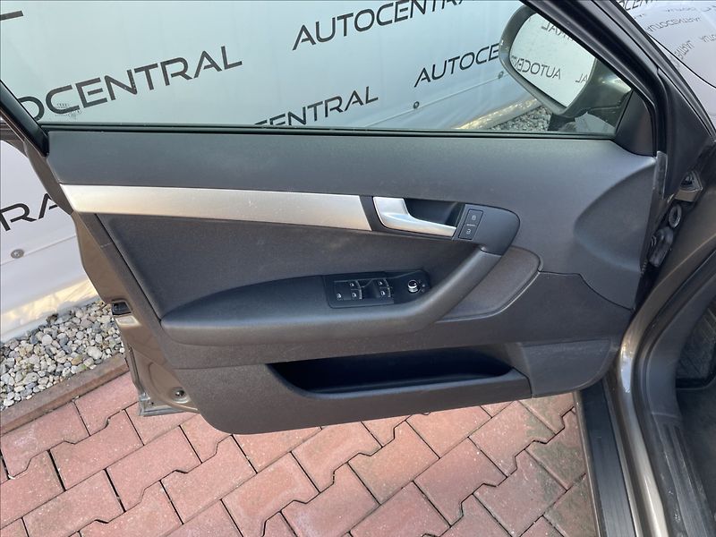 Audi A3 1,4 TFSi,serv.kn. - fotka 19 z 19