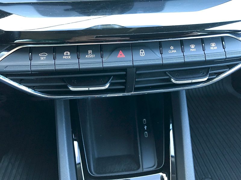 Škoda Octavia (2023) COM STY TD 110/2.0 A7F - fotka 24 z 25