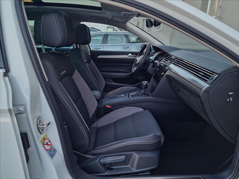 Volkswagen Passat 2.0TDI 147kW DSG Alltrack, ČR - fotka 14 z 50