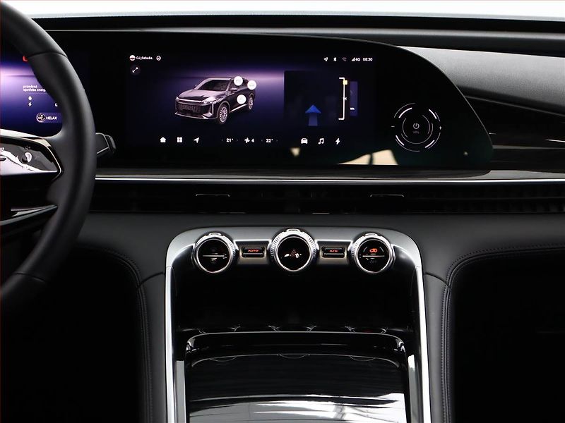Omoda 9 (2026) SHS 1.5 PHEV - fotka 10 z 28