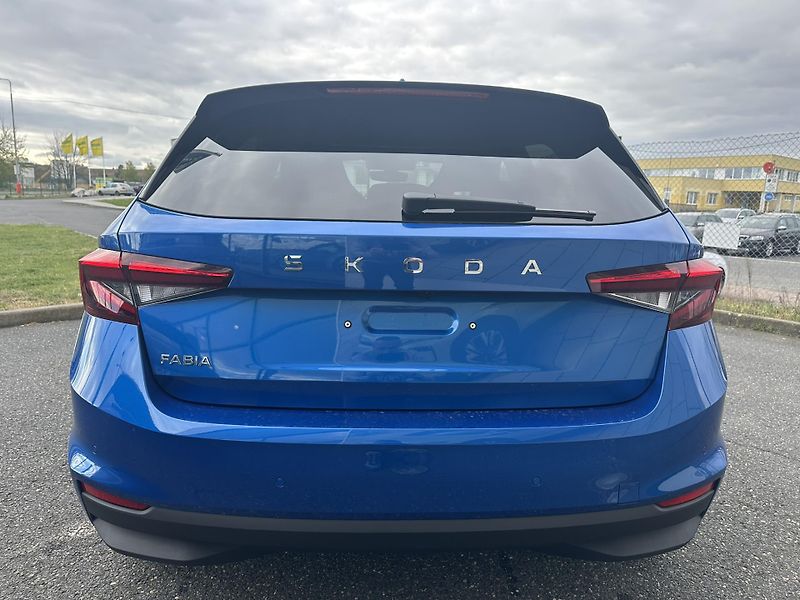Škoda Fabia DYNAMIC 1.0TSI 85kW - fotka 5 z 8