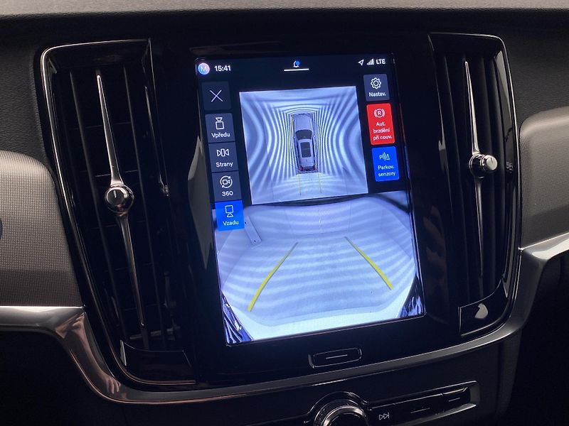Volvo V90 T6 AWD RECHARGE DARK PLUS - fotka 57 z 60