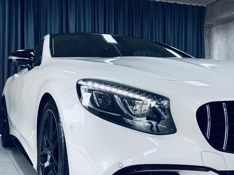 Mercedes-Benz Třídy S (2018) S63 AMG COUPE CARBON SWAROVSKI - fotka 7 z 43