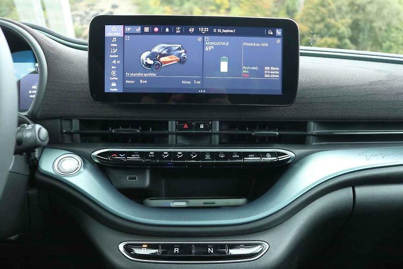 Automobilka Fiat se spojila se slavným módním domem a výsledkem je ta nejstylovější podoba klasické pětistovky.