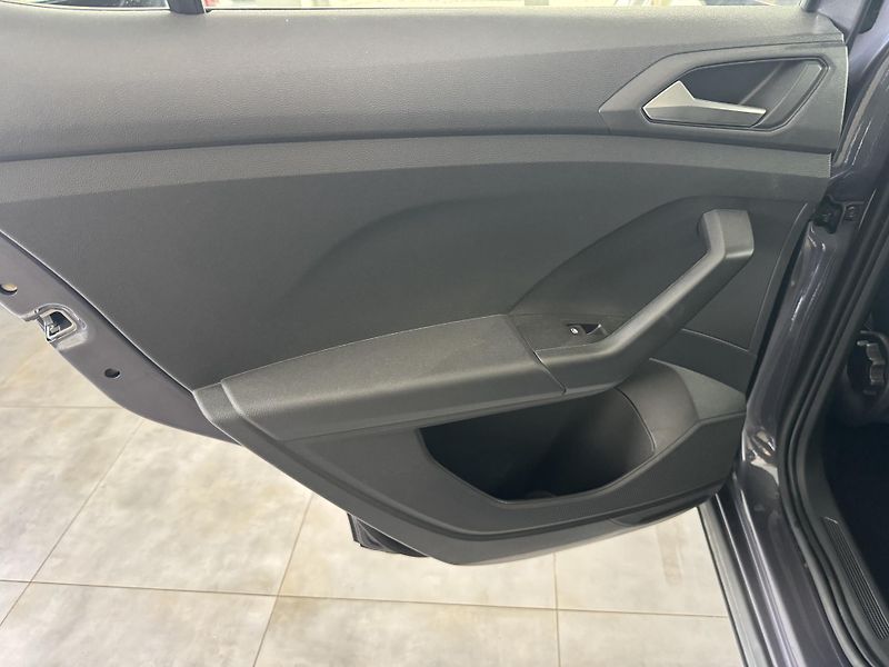Volkswagen T-Cross (2025) 1,0TSi DSG REZERVACE - fotka 17 z 32