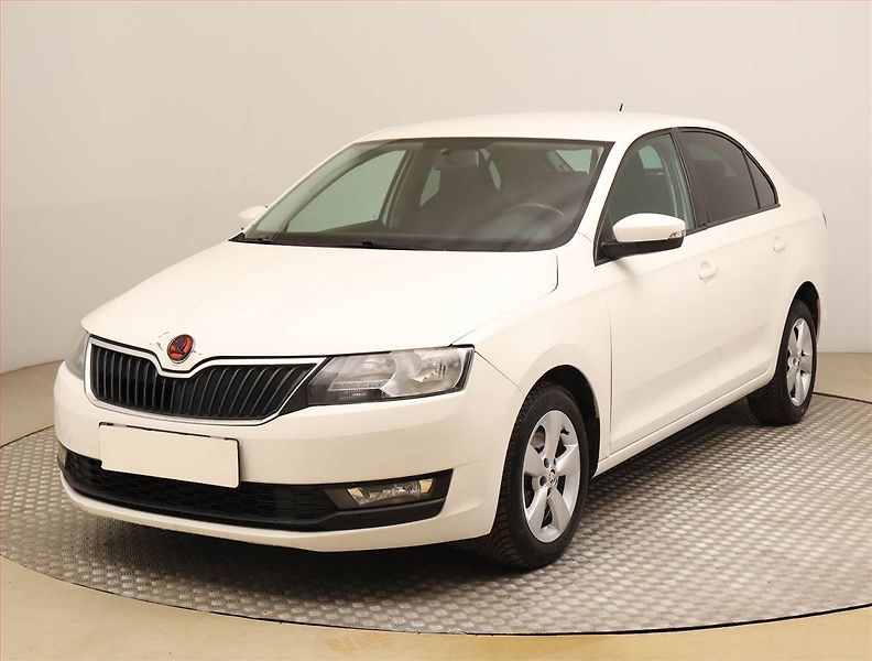 Škoda Rapid (2018) 1.4 TSI, Automat, Tempomat - fotka 2 z 18