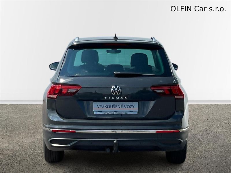 Volkswagen Tiguan 2,0 TDi 110kW 7DSG LIFE  REZER - fotka 8 z 26