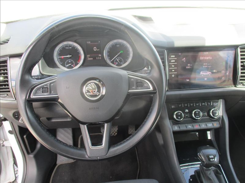 Škoda Kodiaq 2,0 TDI Style, DSG,4x4,servis, - fotka 13 z 34