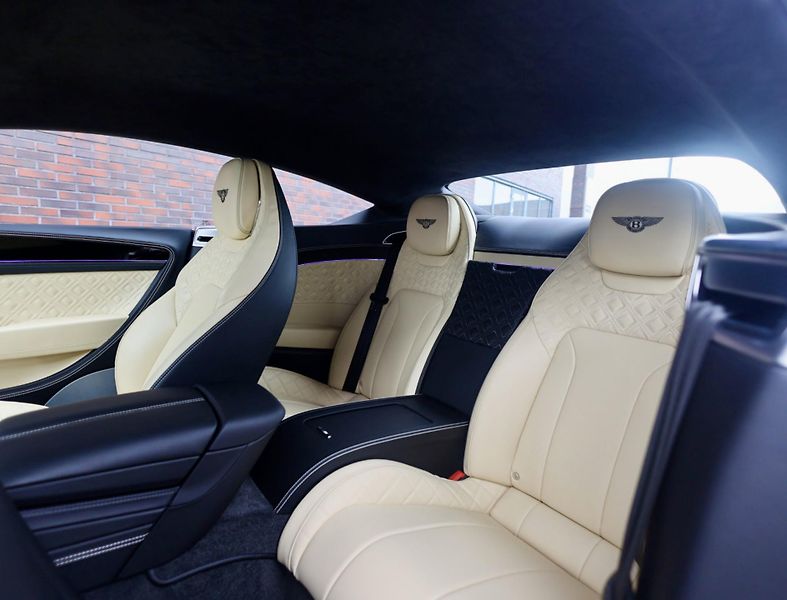 Bentley Continental GT (2020) 4.0 V8 440 KW 4x4 - fotka 32 z 51