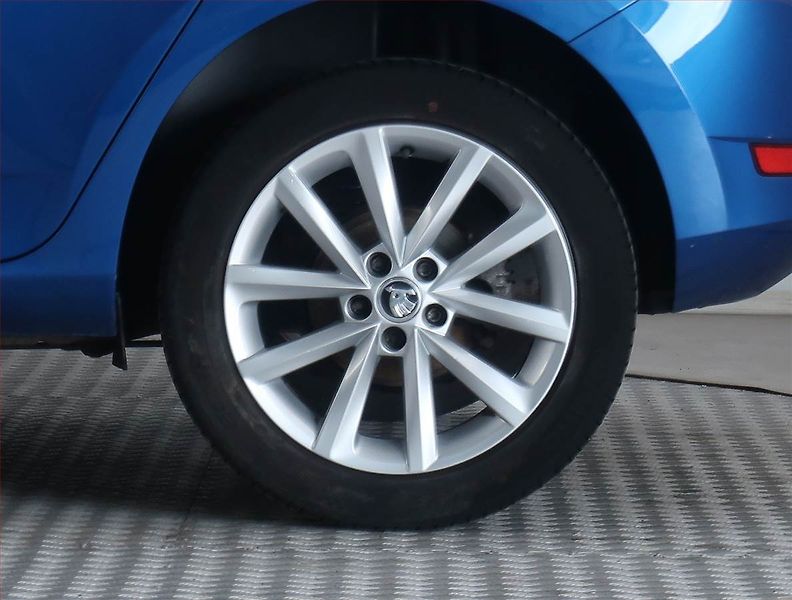Škoda Fabia (2020) Style Plus 1.0 TSI, Tempomat - fotka 14 z 19