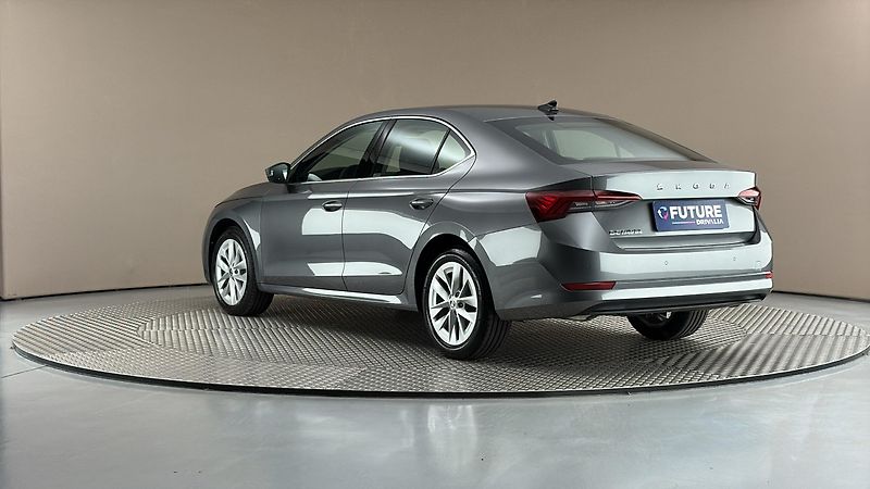 Škoda Octavia 1.5 TSI Style - fotka 2 z 25