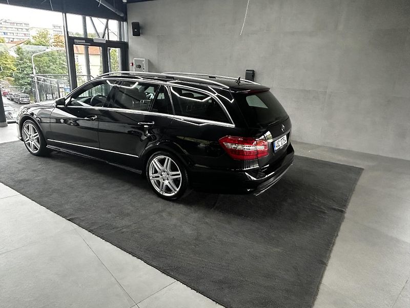 Mercedes-Benz Třídy E (2010) E 350 4 Matic AMG Kombi - fotka 3 z 21
