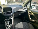 Peugeot 2008 (2015) 1,6HDi STYLE NAVI VYHŘ.SED. - náhled 20