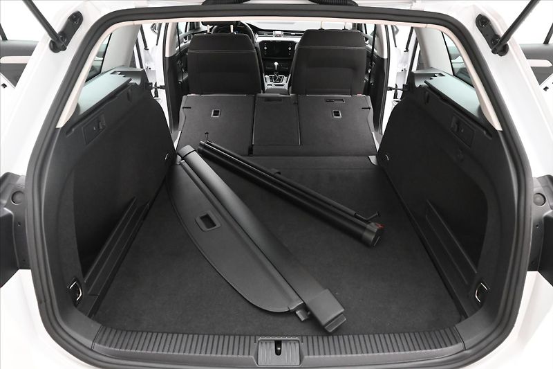 Volkswagen Passat 2,0 TDI 110 kW DSG Business Zá - fotka 11 z 31